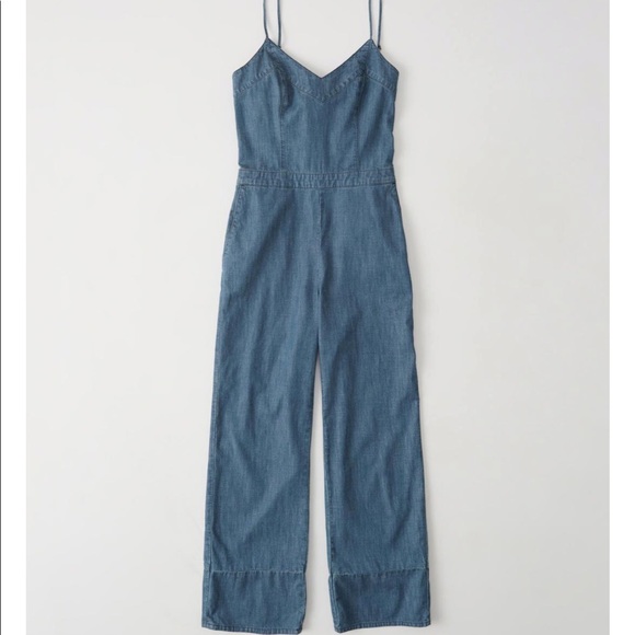 Abercrombie & Fitch Dresses & Skirts - Abercrombie & Fitch Bowback denim jumpsuit